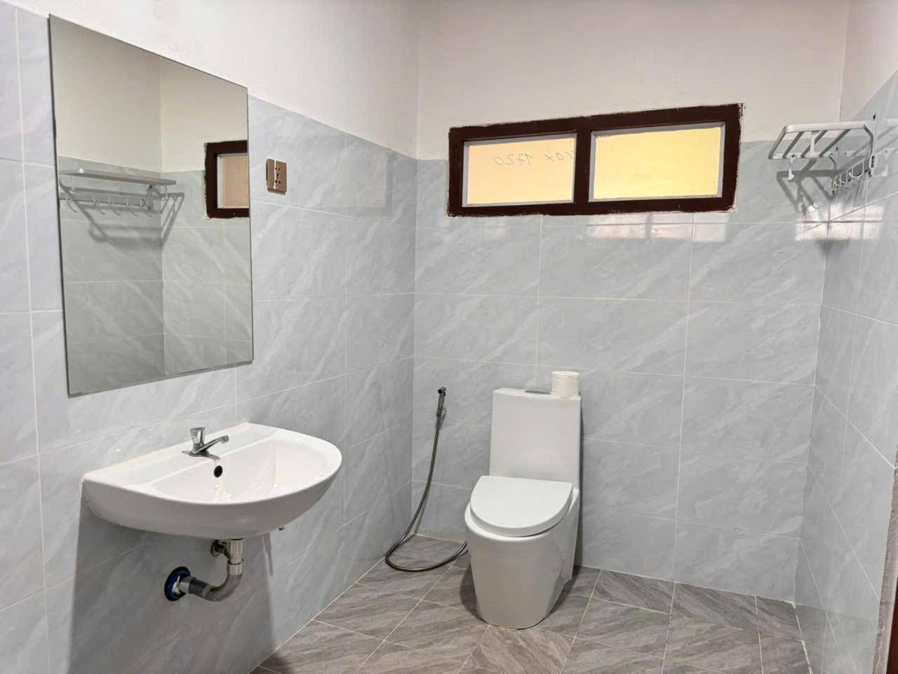 Yula Hotel Thatluang Vientiane Eksteriør billede